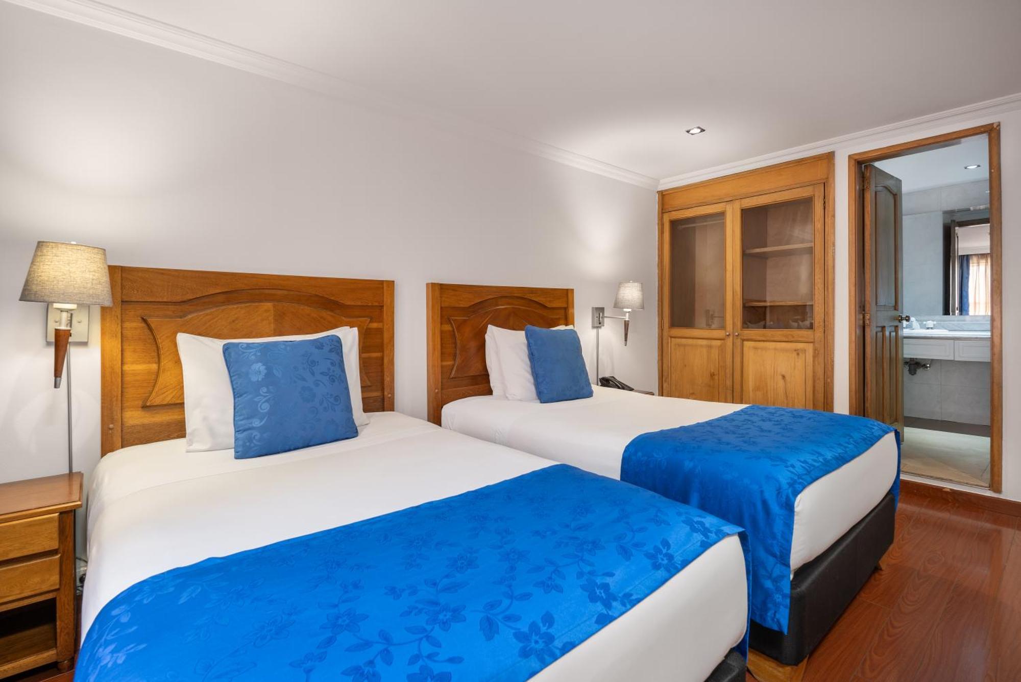 Hotel Egina ボゴタ エクステリア 写真