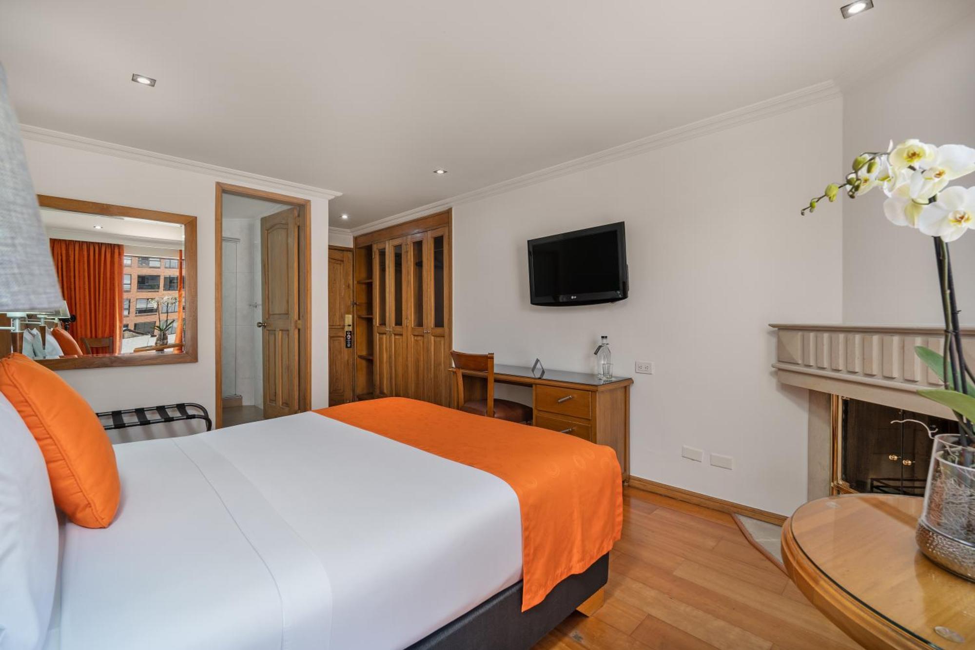 Hotel Egina ボゴタ エクステリア 写真