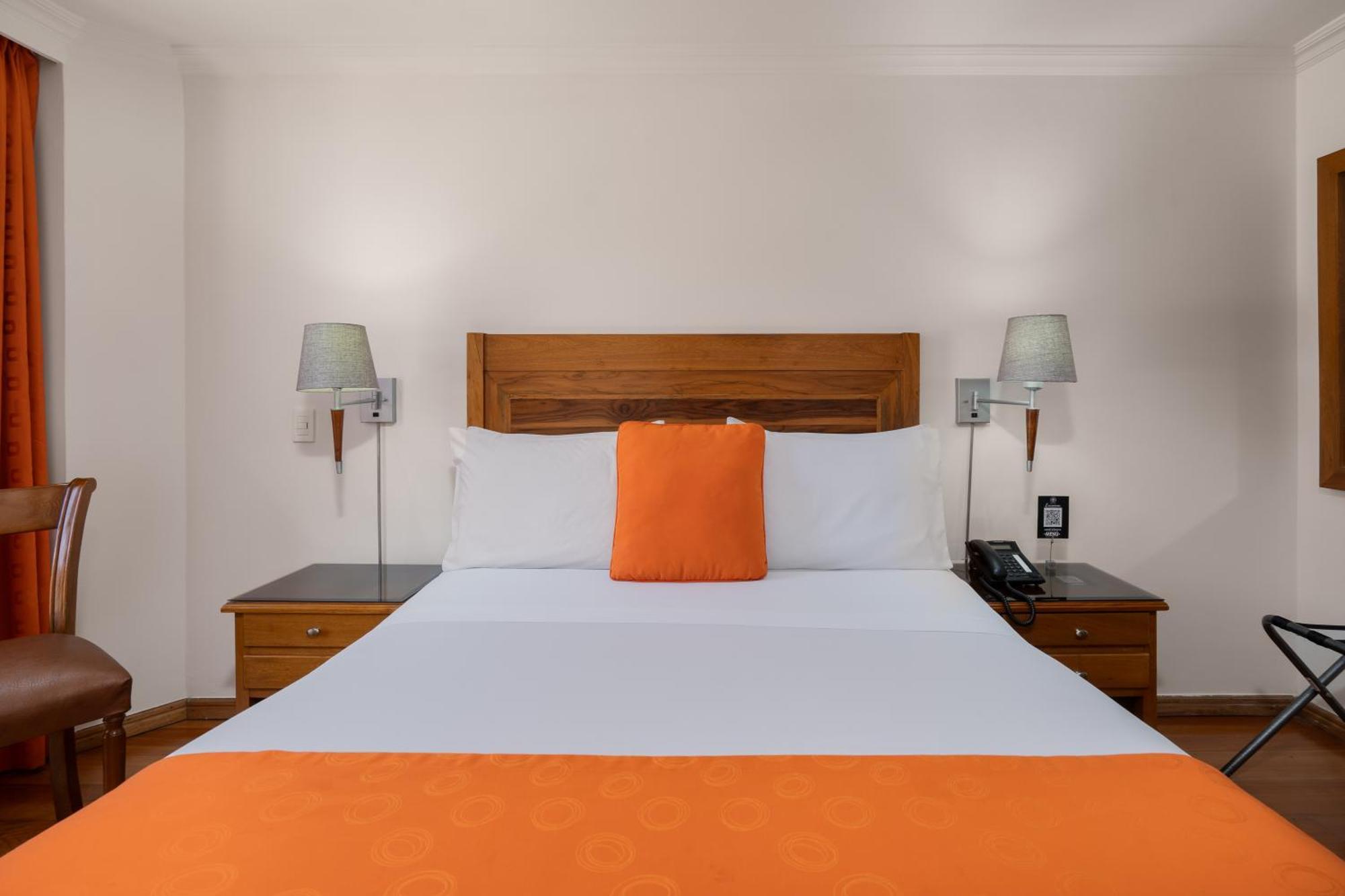 Hotel Egina ボゴタ エクステリア 写真