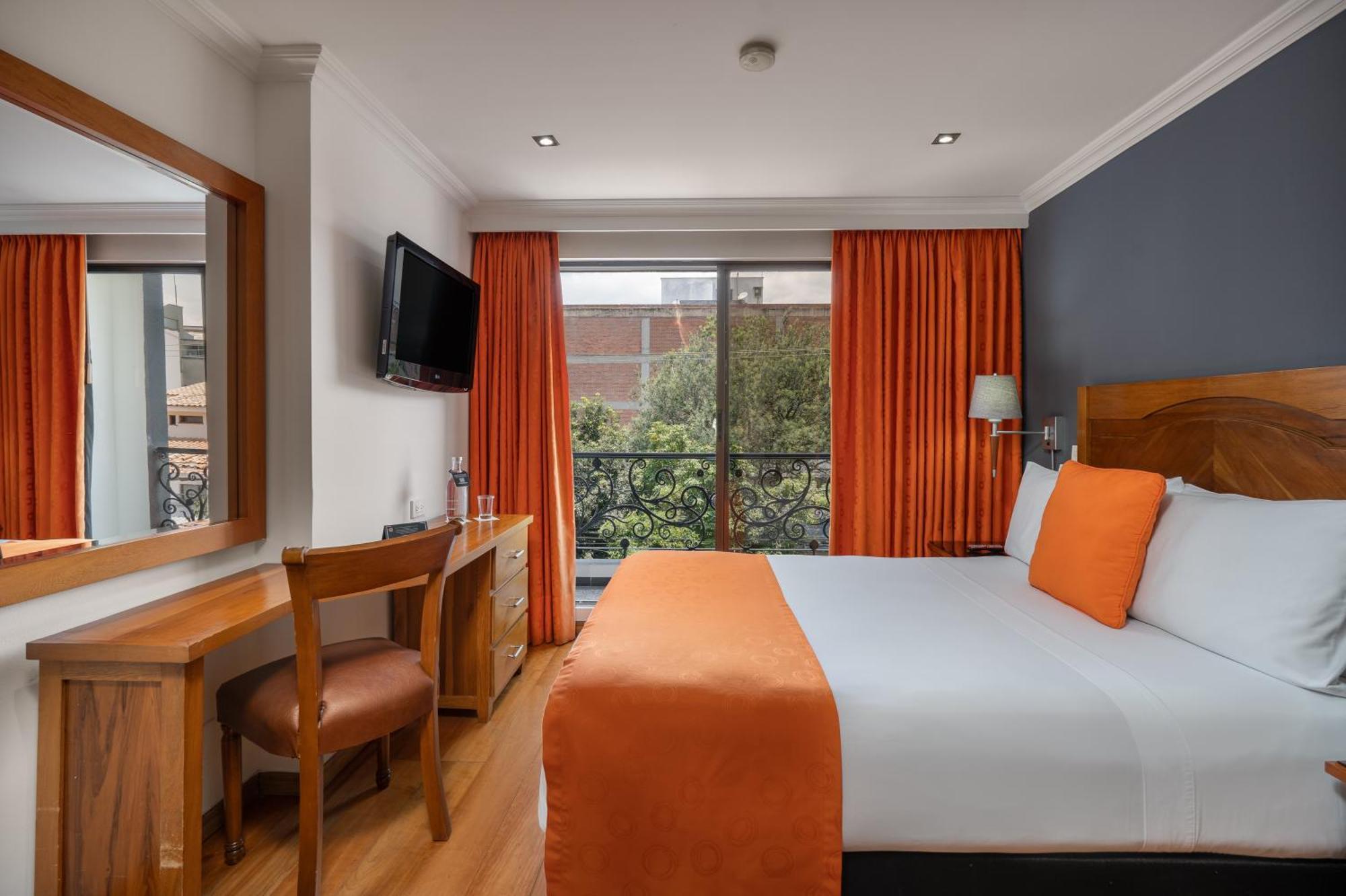 Hotel Egina ボゴタ エクステリア 写真